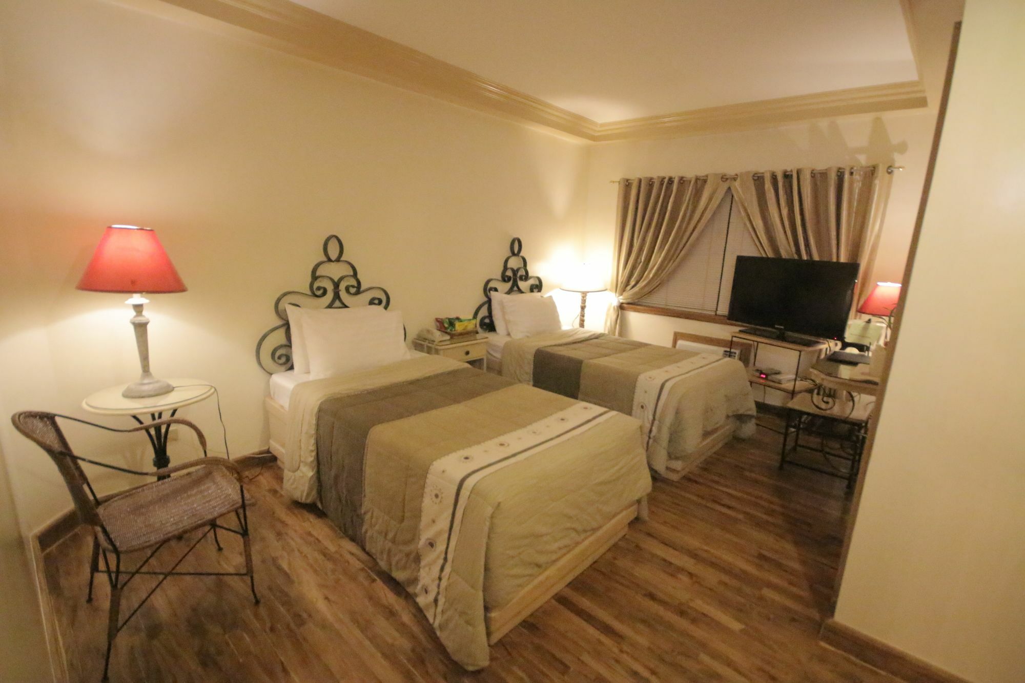 Roxas President'S Inn Extérieur photo